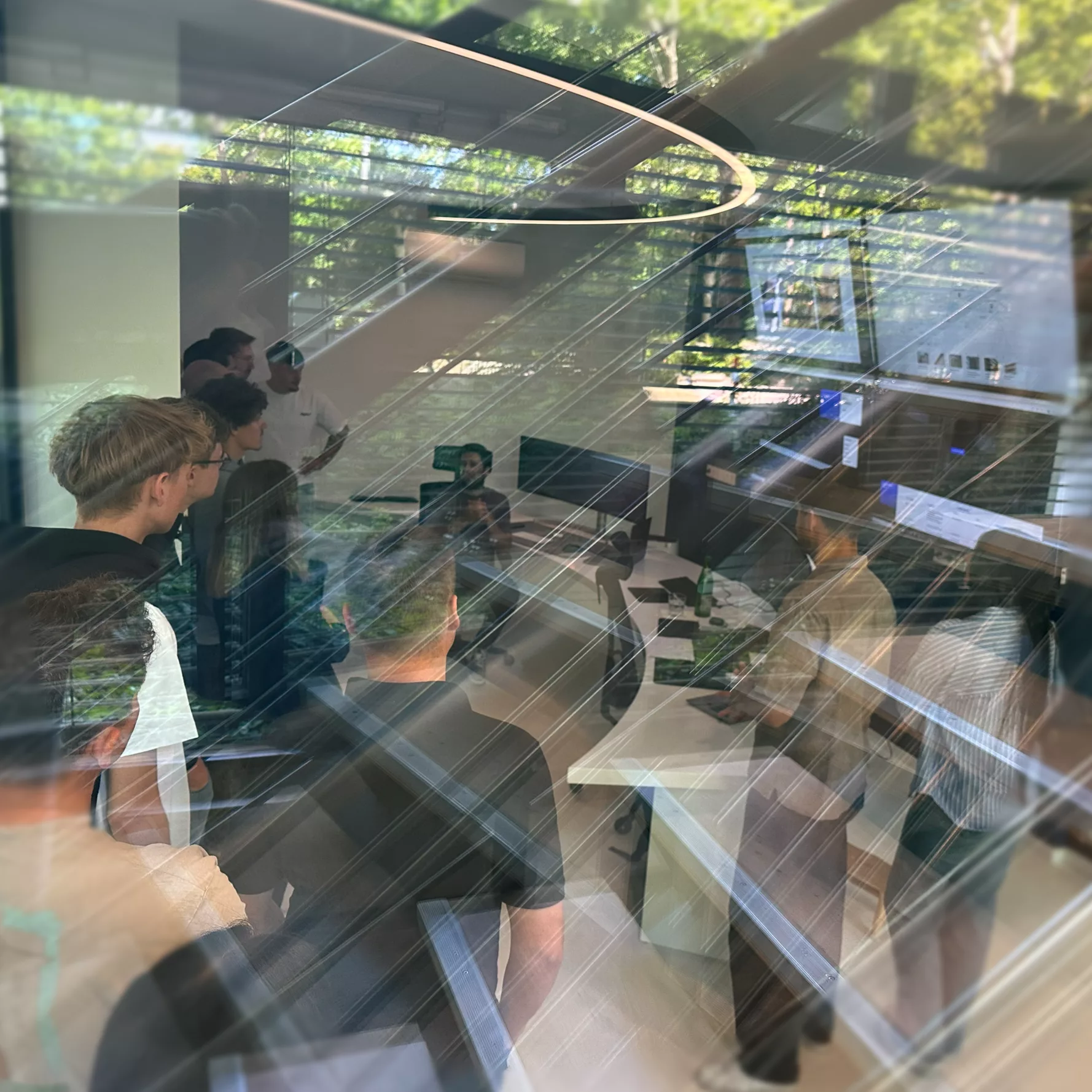 PAUL Tech Besuch TH Aschaffenburg Leitstand