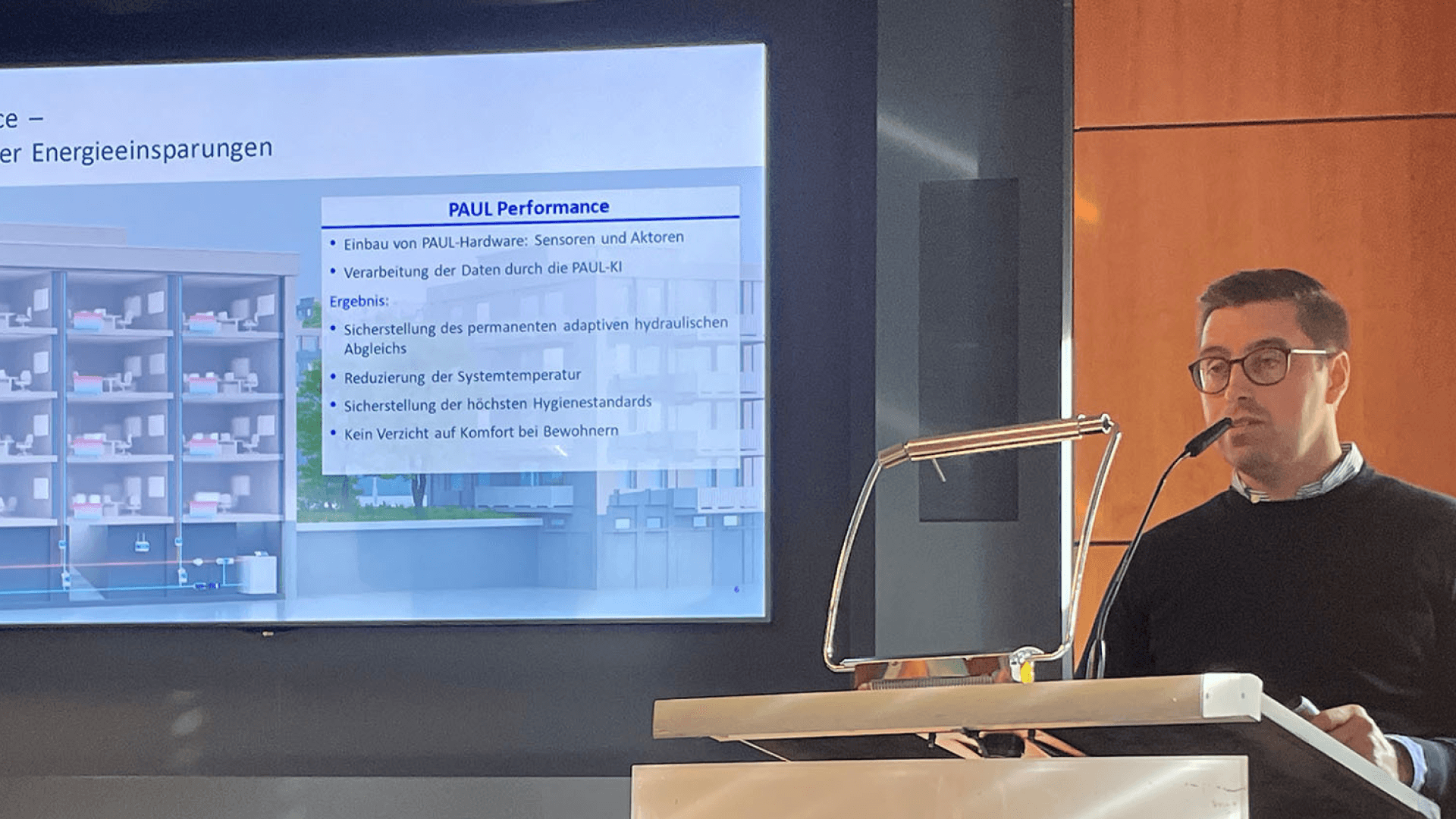 Sascha Müller (CEO) hält einen Vortrag auf der IHK in Frankfurt